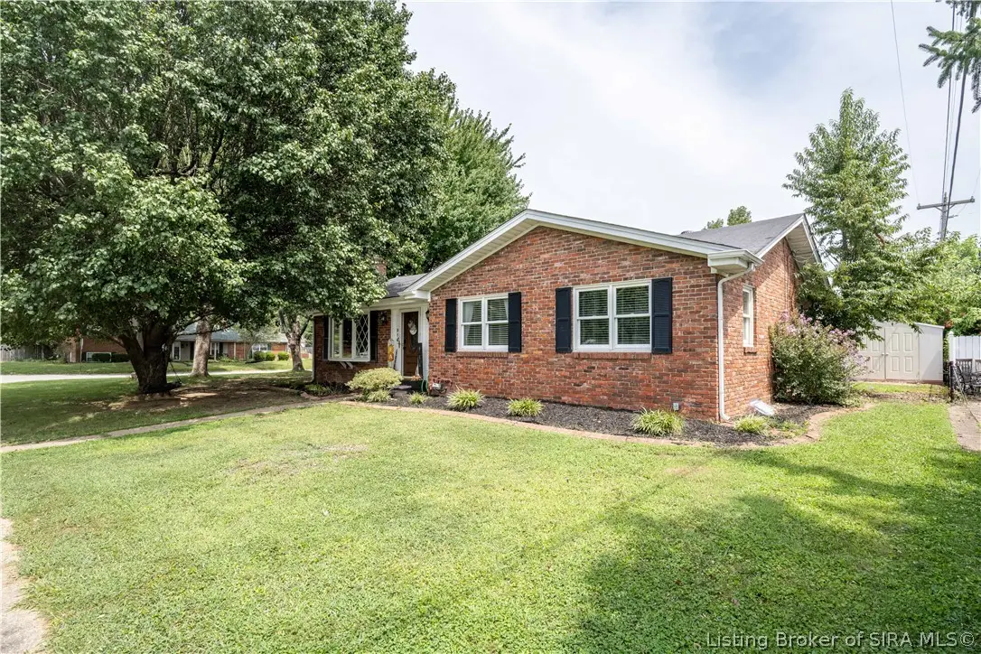 914 Longfield Drive, Clarksville, IN 47129 - #1