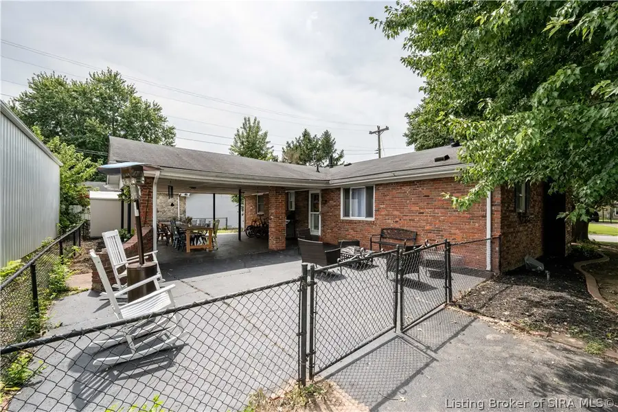 914 Longfield Drive, Clarksville, IN 47129 - #3