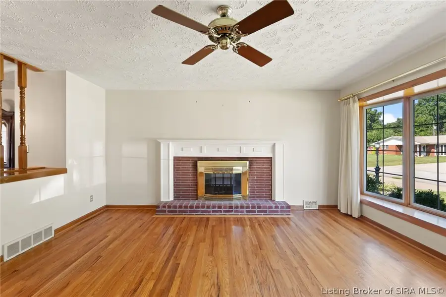 510 Grasmere Drive, Clarksville, IN 47129 - #3