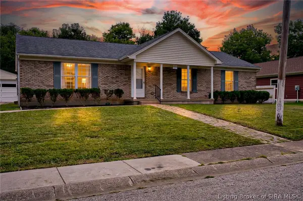 1515 Walnut Street, New Albany, IN 47150