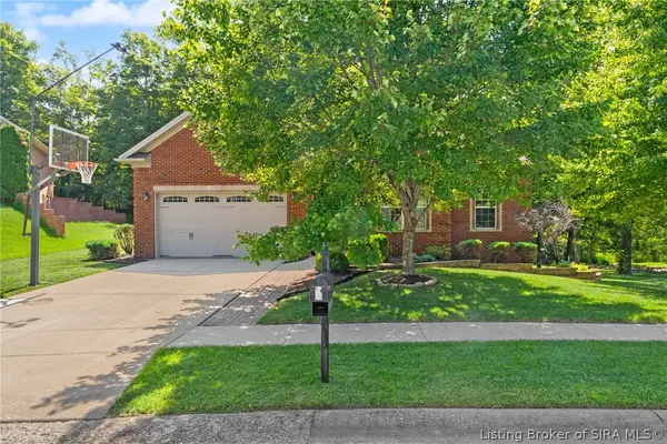 8170 Autumn Dr., Georgetown, IN 47122