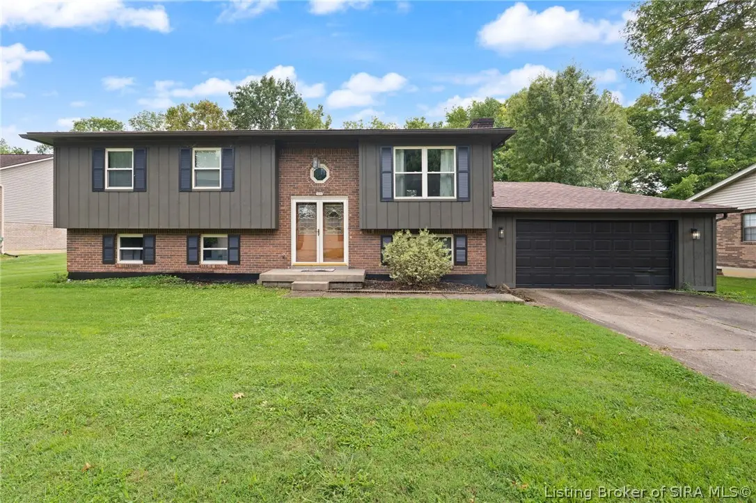 3106 Perimeter Drive, Jeffersonville, IN 47130 - #1