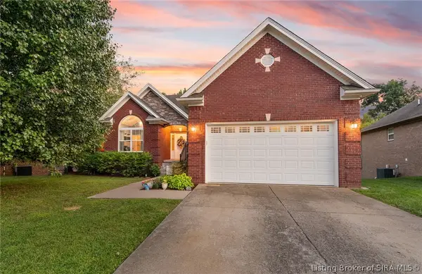 10616 Elk Run Trail, Sellersburg, IN 47172