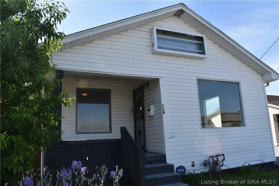 714 E 10th Street, Jeffersonville, IN 47130 - #2