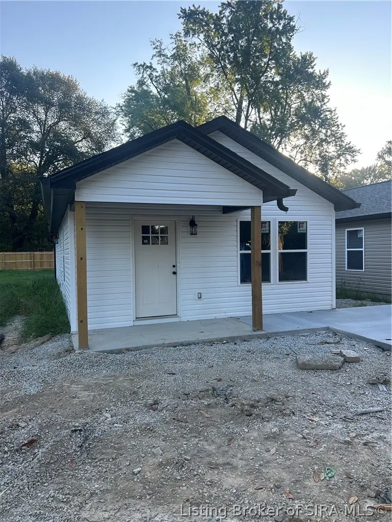 300B Williams Street, Jeffersonville, IN 47130 - #1