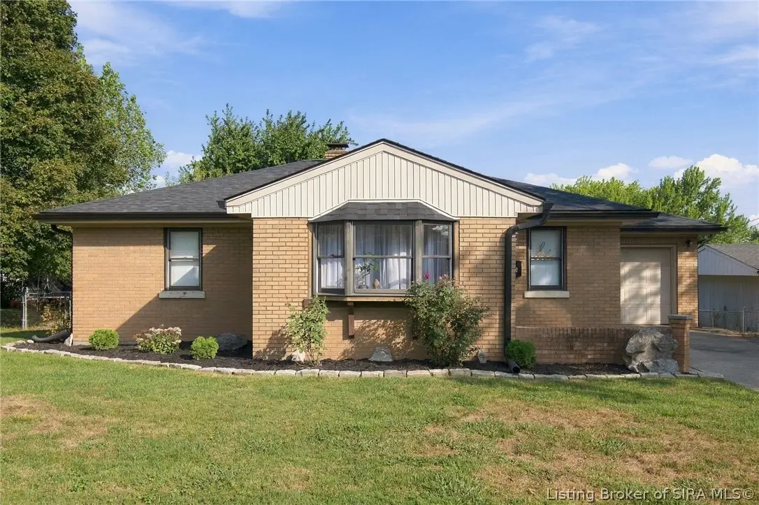 508 Linnwood Avenue, Sellersburg, IN 47172 - #1