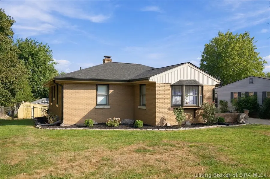 508 Linnwood Avenue, Sellersburg, IN 47172 - #2
