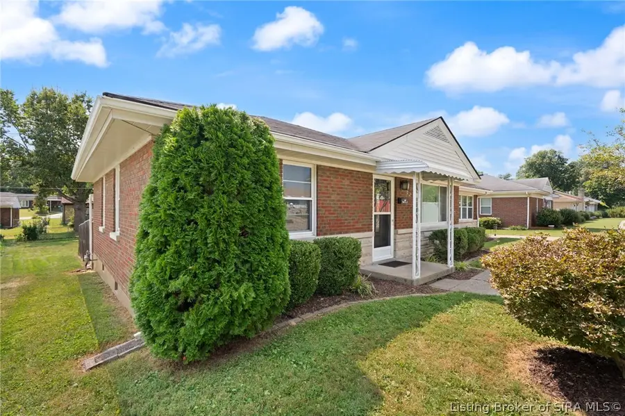 515 Popp Avenue, Sellersburg, IN 47172 - #2