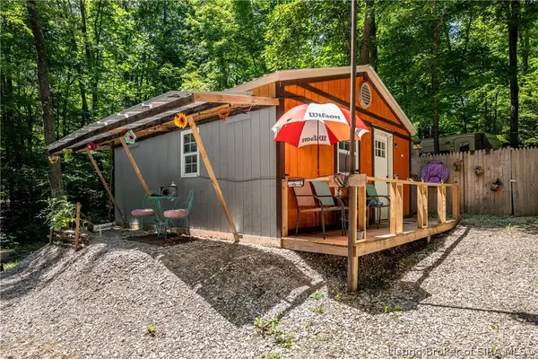 2121 N Highfill Chapel Road, Taswell, IN 47175