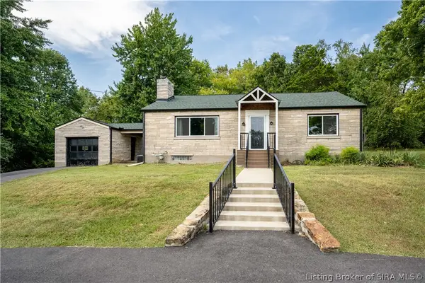 1812 Crestview Drive, New Albany, IN 47150