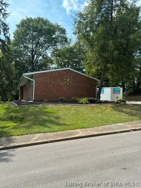 1233 Vance Avenue, New Albany, IN 47150 - #2