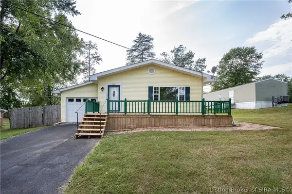 311 Lake Road, Henryville, IN 47126