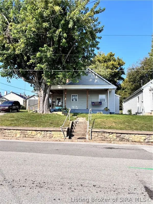 104 N Posey Street, Salem, IN 47167