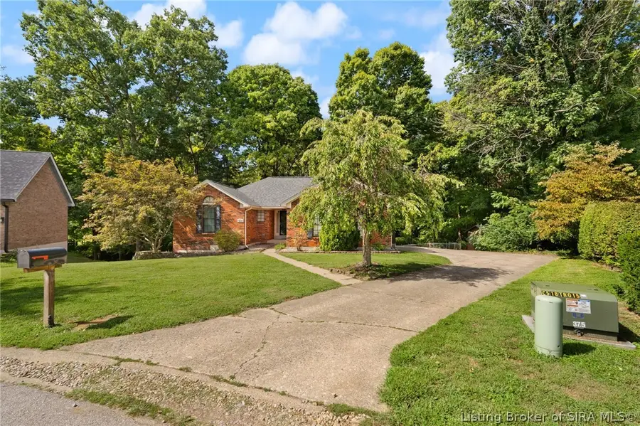 4637 Shady View Drive, Floyds Knobs, IN 47119 - #2