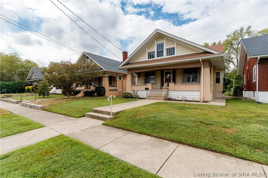 943 E 7th Street, Jeffersonville, IN 47130 - #2
