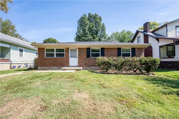 914 N Clark Boulevard, Clarksville, IN 47129