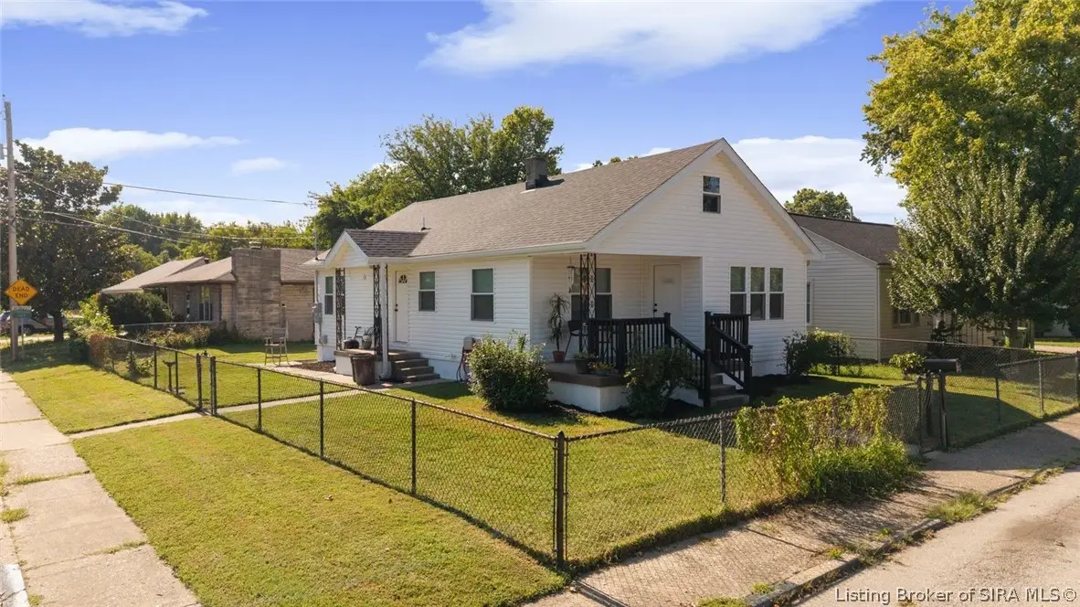 315 Sherwood Avenue N, Clarksville, IN 47129 - #1