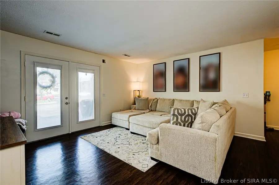 110 Colonial Drive, New Albany, IN 47150 - #2