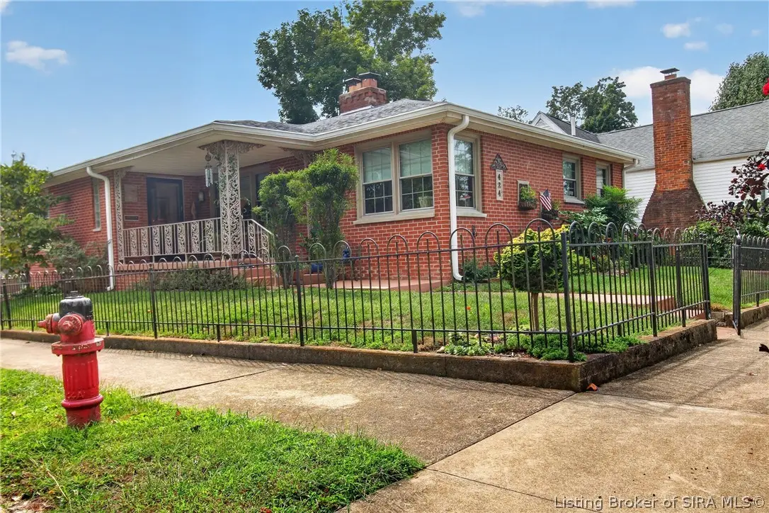 424 E 4th Street, Madison, IN 47250 - #1