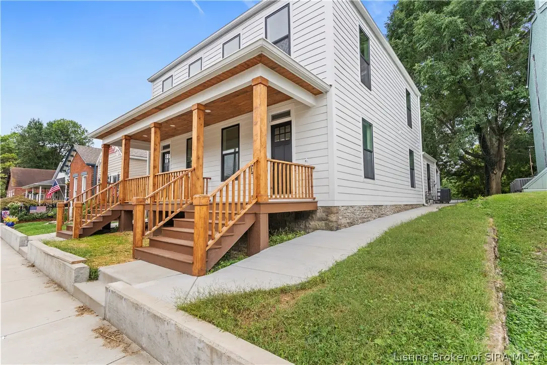 725 W Third Street, Madison, IN 47250 - #1