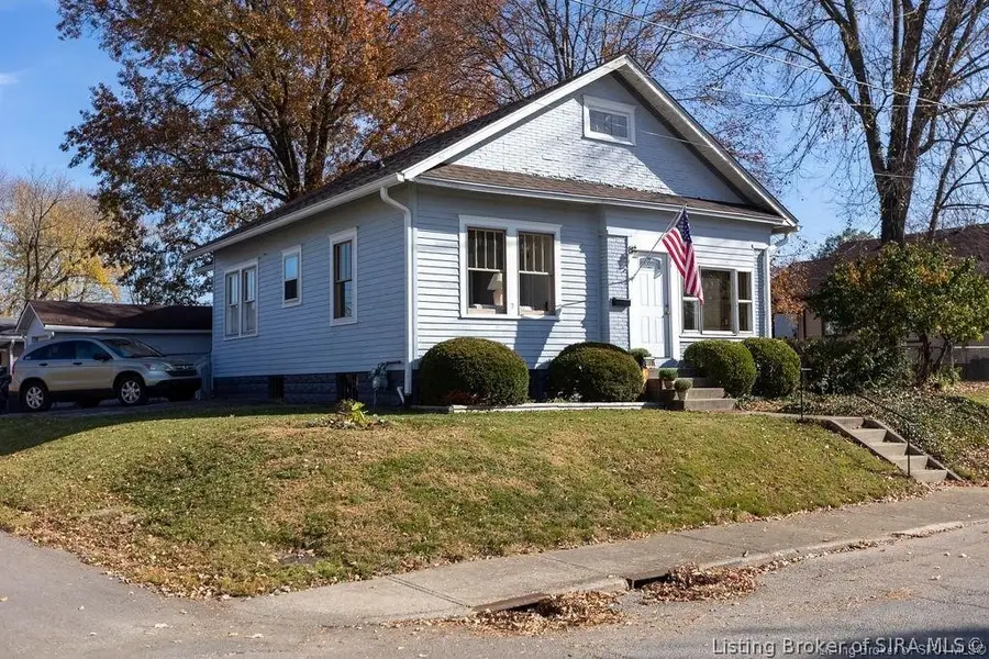 1006 Indiana Avenue, New Albany, IN 47150 - #3