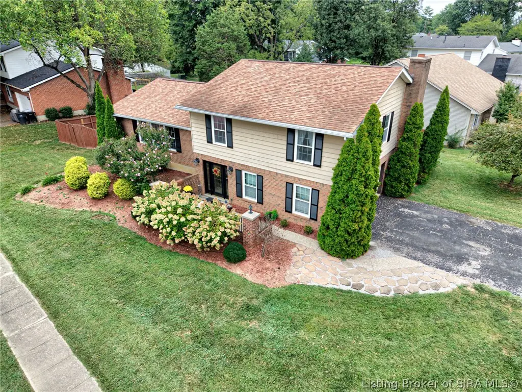 917 Castlewood Drive, New Albany, IN 47150 - #1