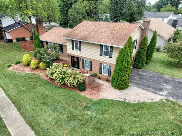 917 Castlewood Drive, New Albany, IN 47150