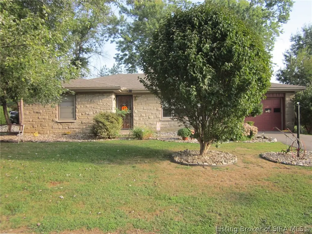 102 Maevi Drive, New Albany, IN 47150 - #1