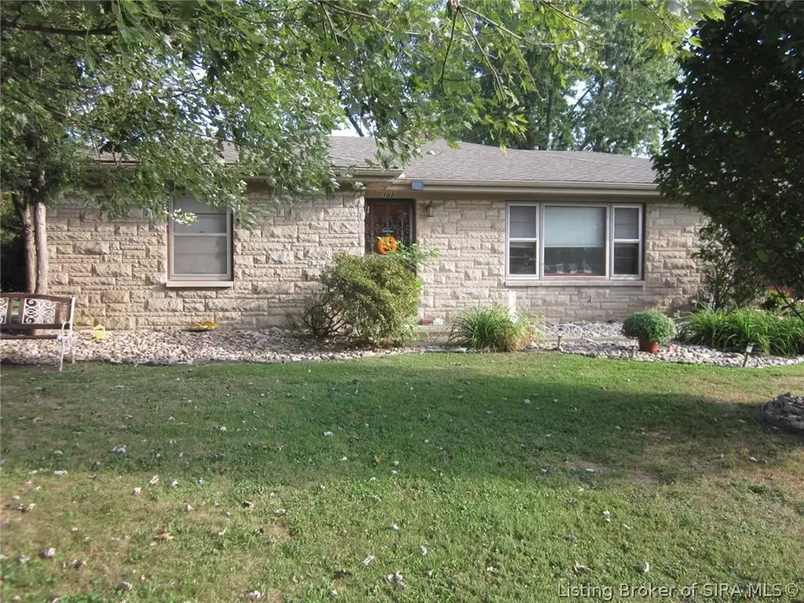 102 Maevi Drive, New Albany, IN 47150 - #2