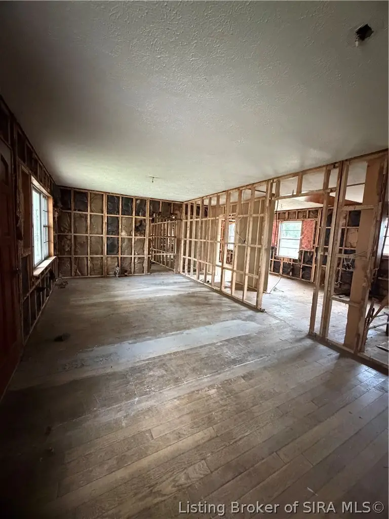 323 Hampton Court, Charlestown, IN 47111 - #3