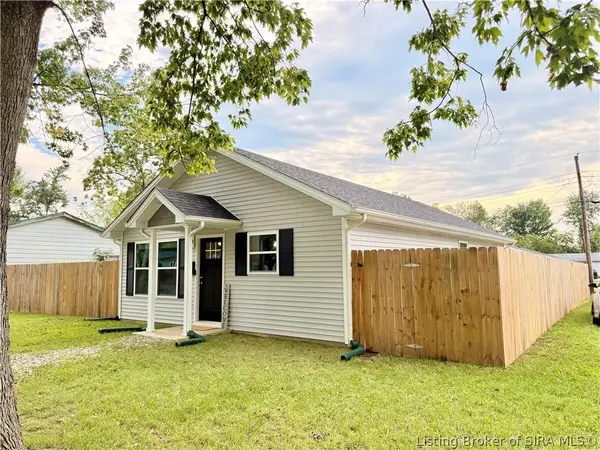 1248 N 3rd Street, Austin, IN 47102