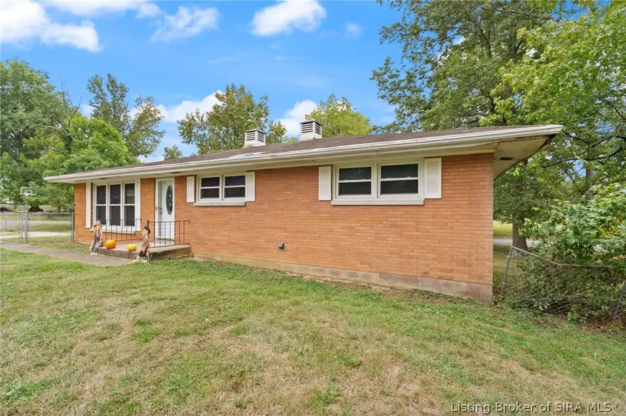 614 Lynn Road, New Albany, IN 47150 - #2