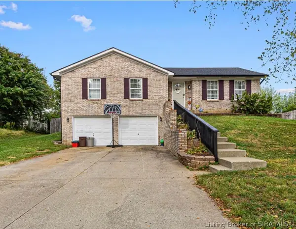 1205 Stonelilly Drive, Jeffersonville, IN 47130