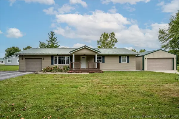 1525 W Booe Road, Austin, IN 47102