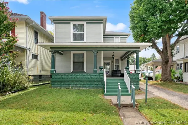 814 E Court Avenue, Jeffersonville, IN 47130