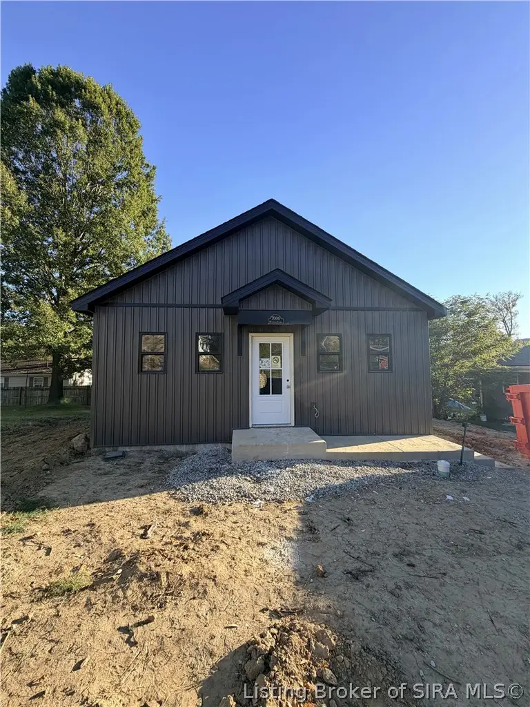 7006 Wilson Lane, Sellersburg, IN 47172 - #1