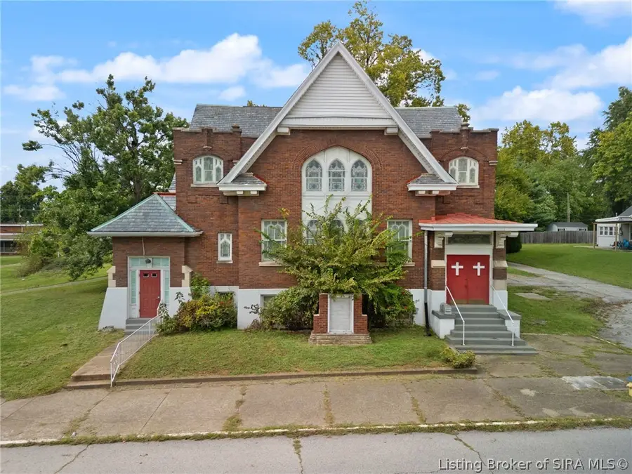 200 W Park Place, Jeffersonville, IN 47130 - #2
