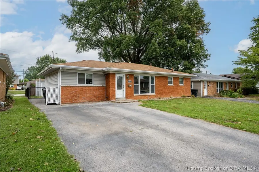 411 Wedgewood Drive, New Albany, IN 47150 - #2