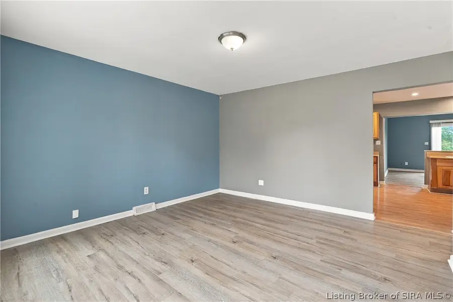 1833 E Park Place, Jeffersonville, IN 47130 - #3