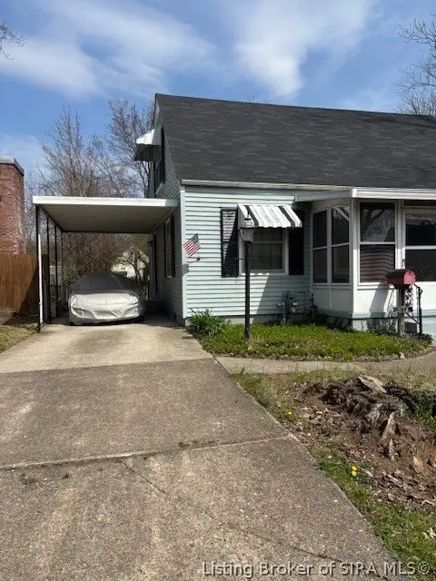534 N Whitcomb Avenue, Clarksville, IN 47129