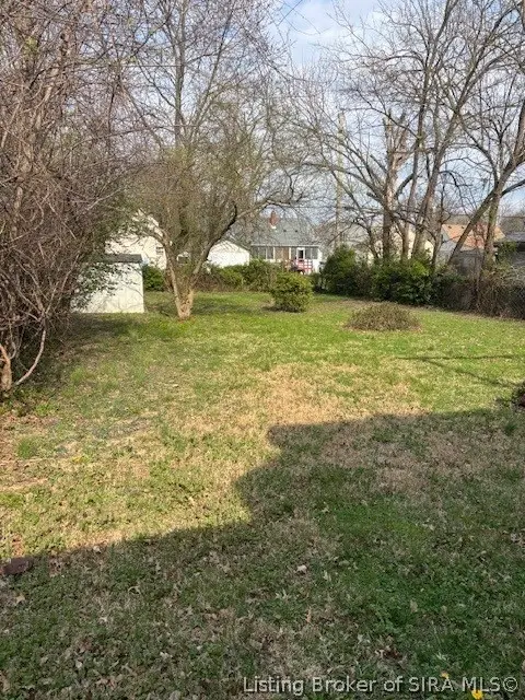 534 N Whitcomb Avenue, Clarksville, IN 47129 - #3