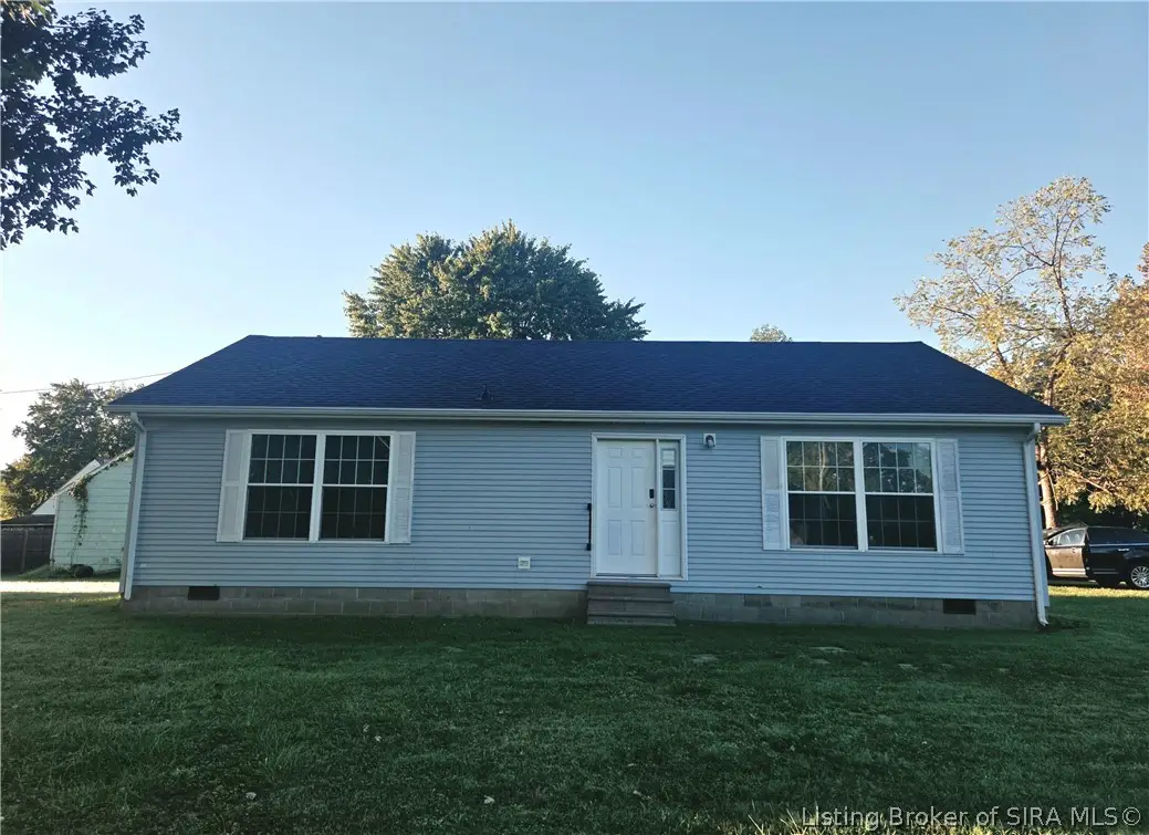 555 N Washington Street, Scottsburg, IN 47170 - #1