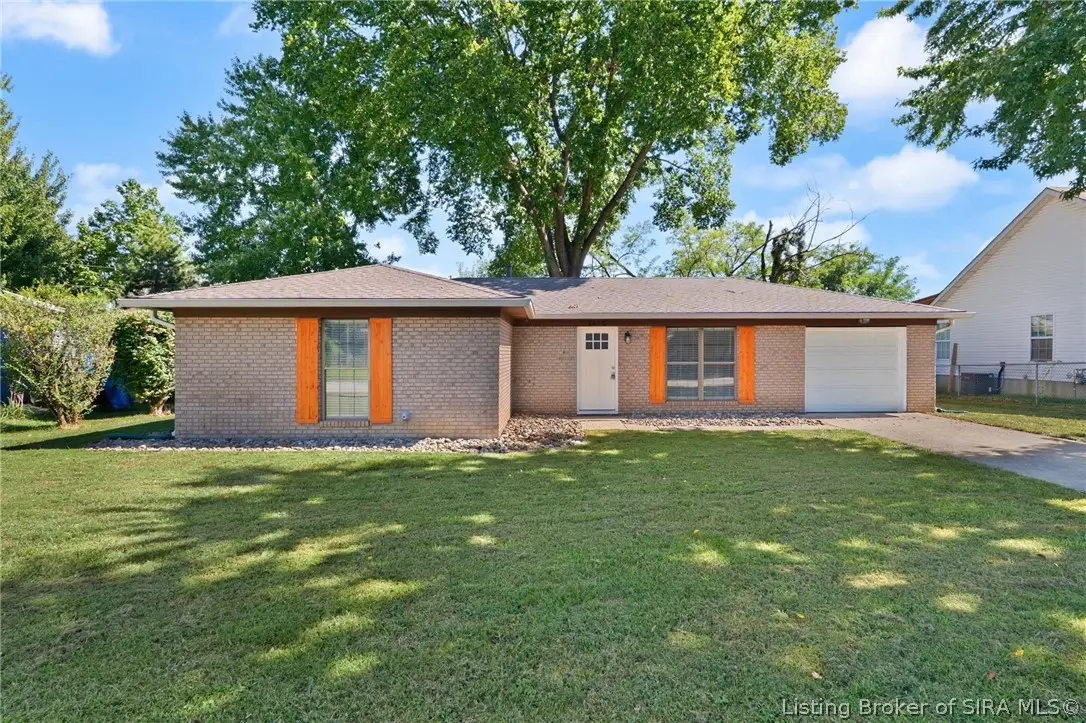 1612 National Avenue, Jeffersonville, IN 47130 - #1