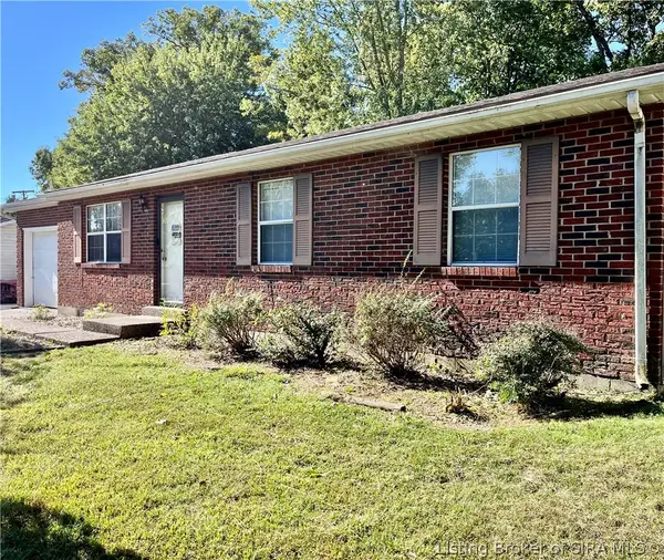 106 West Drive, Charlestown, IN 47111
