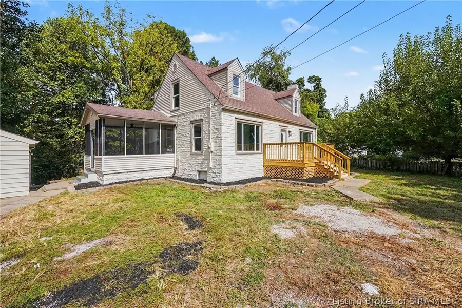 214 N Oak Street, Jeffersonville, IN 47129 - #3