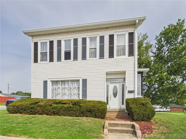 221 W Walnut Street, Brownstown, IN 47220
