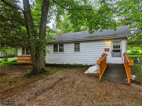 173 Rice Street, Austin, IN 47102