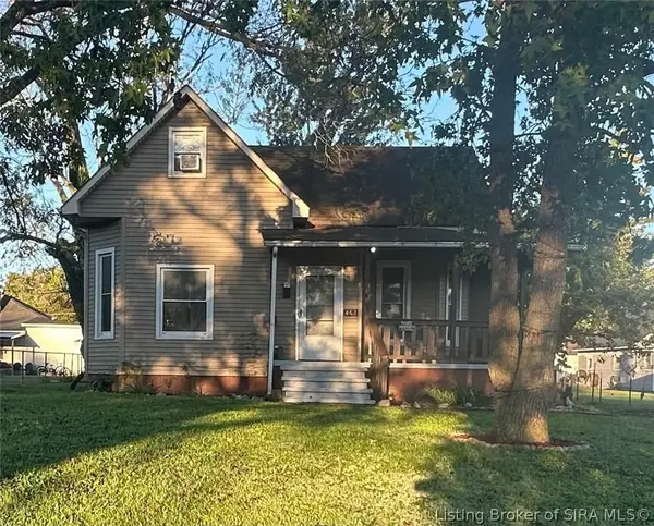 462 N Bond Street, Scottsburg, IN 47170