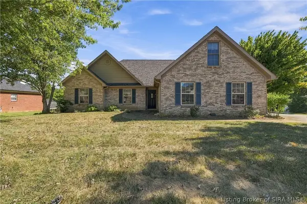 2216 Shadowbrook Lane, Jeffersonville, IN 47130