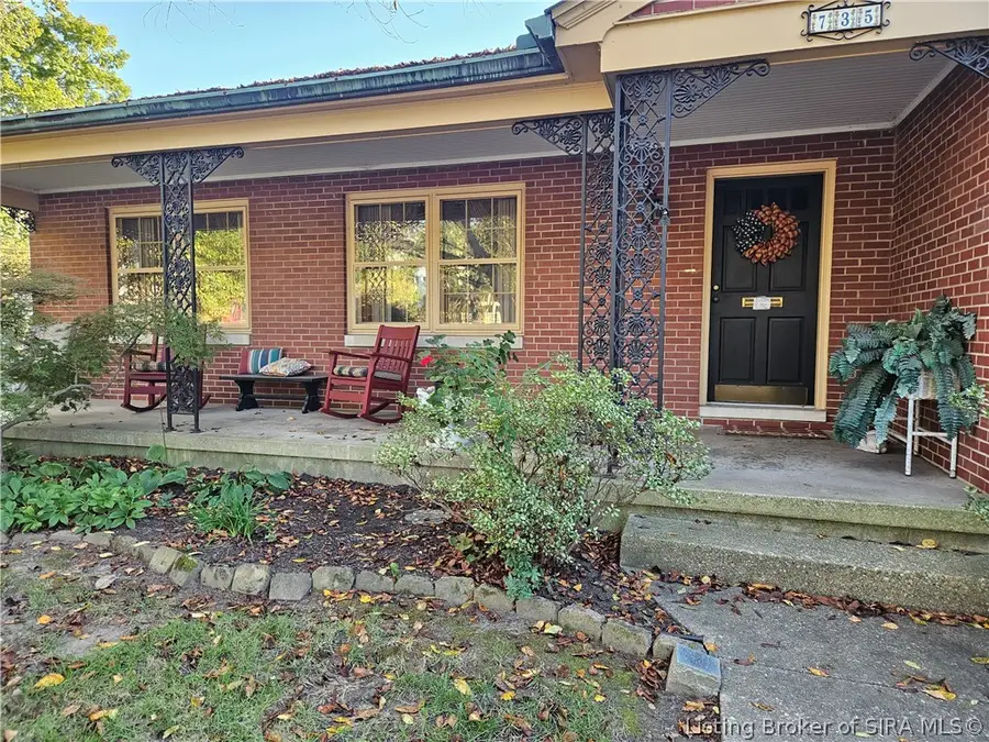 735 W Main Street, Madison, IN 47250 - #2